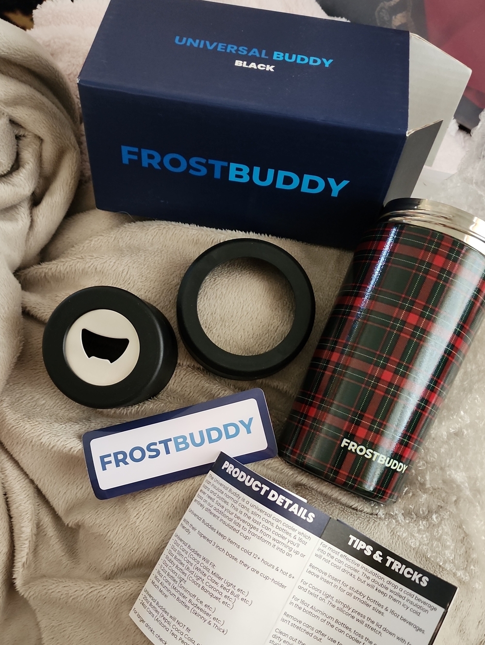 Universal FrostBuddy Insulated Cup- Red/Green Plaid